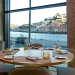 Neya Porto