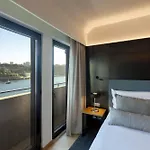 Neya Porto