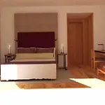 Neya Hotel