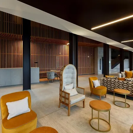 Neya Hotel 4*
