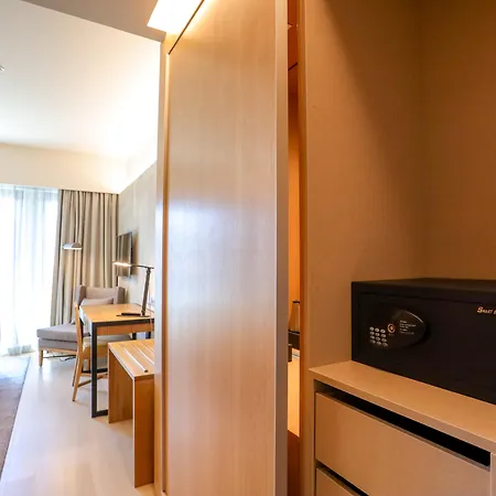 Neya 4* Porto