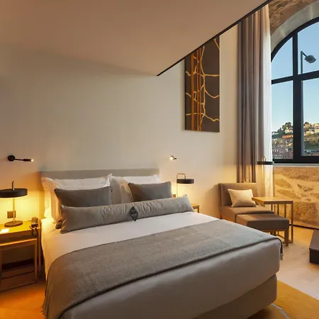 Neya Hotel 4*