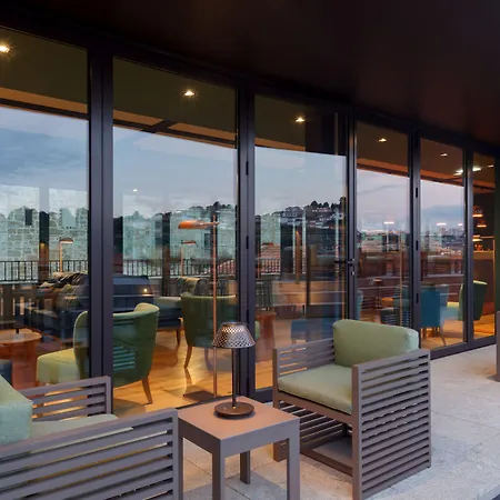 Neya Hotel 4*