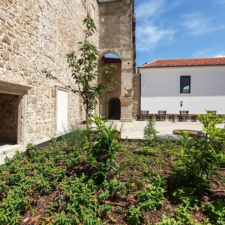 Neya Ξενοδοχείο 4*