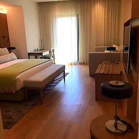 Neya מלון 4*
