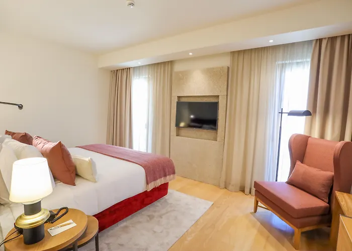 Neya 4* Porto