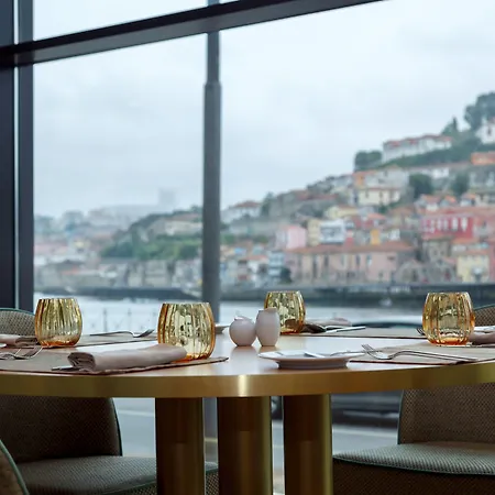 Отель Neya Порту