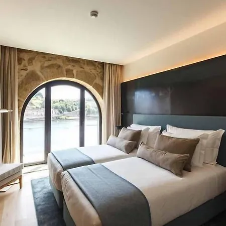 Neya Hotel